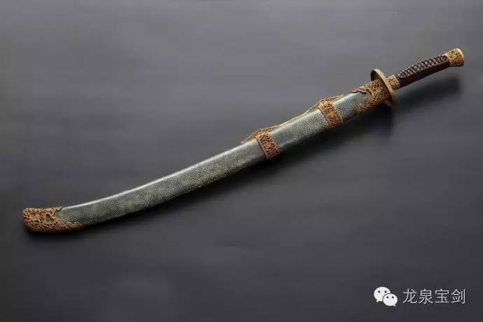 乾隆皇帝的刀剑匣