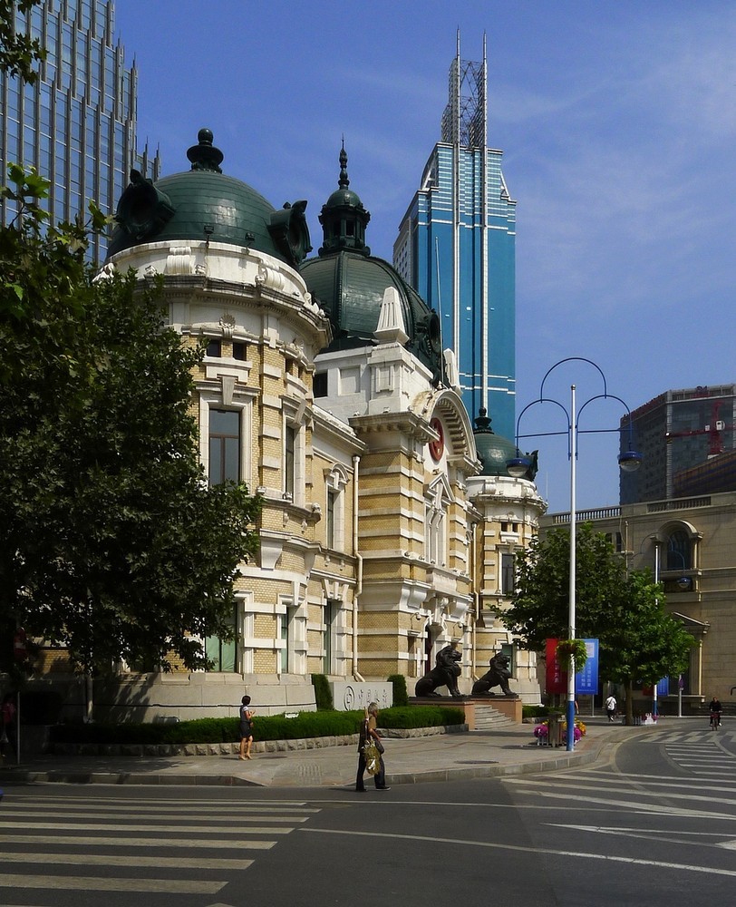 大连旅游景点推荐:中山广场