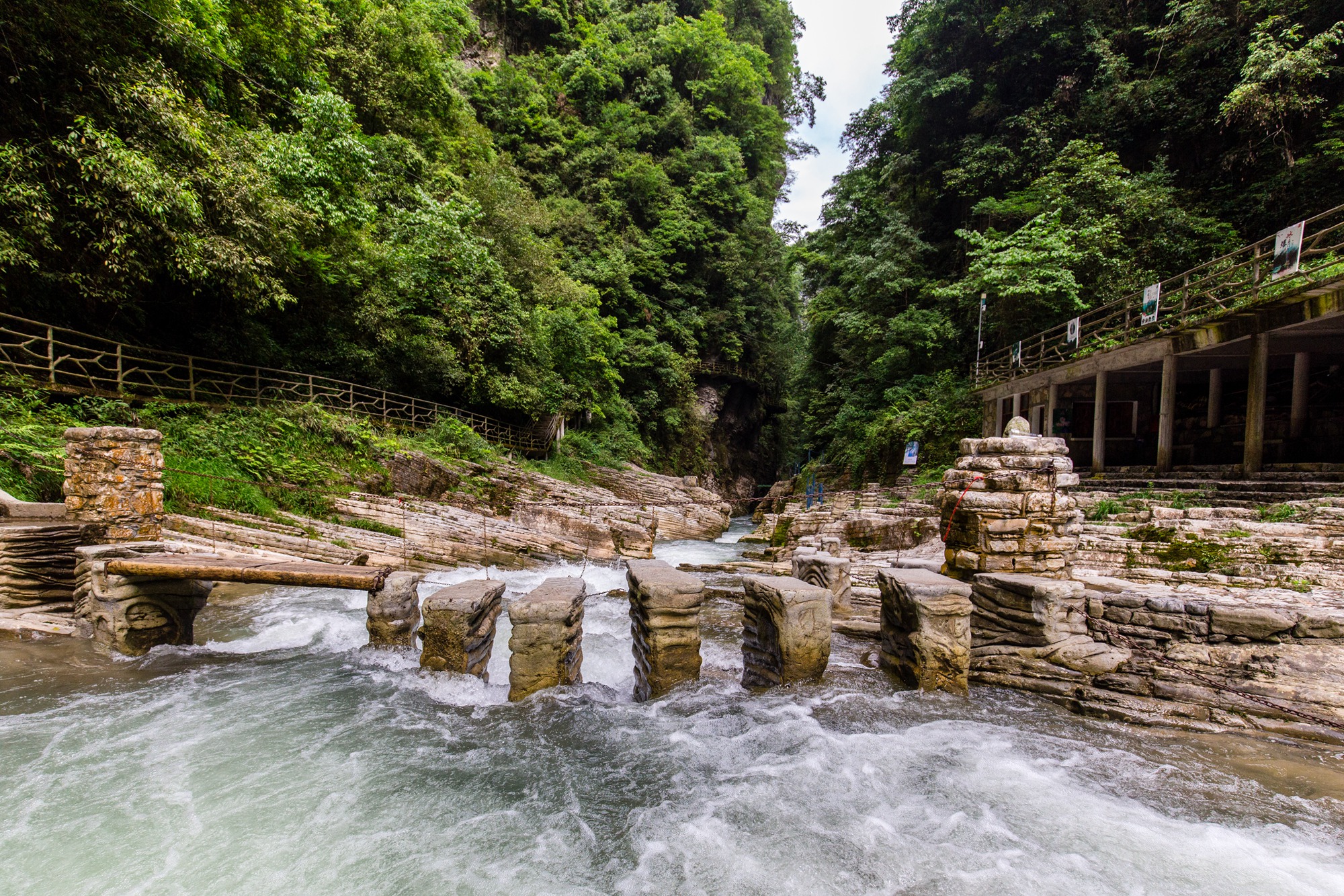 湖北省附近好玩的旅游景点_湖北省值得去玩的地方 - 密云旅游