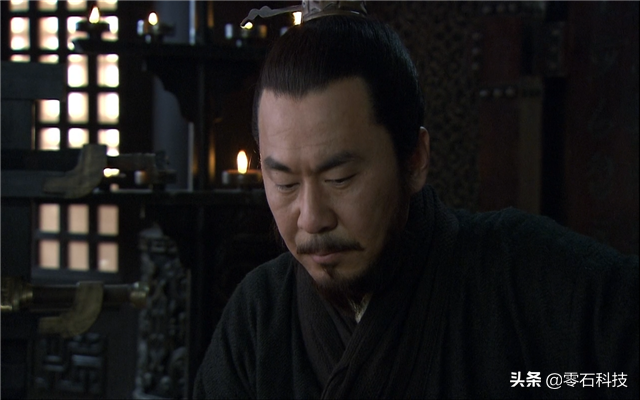 在三国中，陶谦三让徐州，背后刘备做了什么事情让他如此放心？