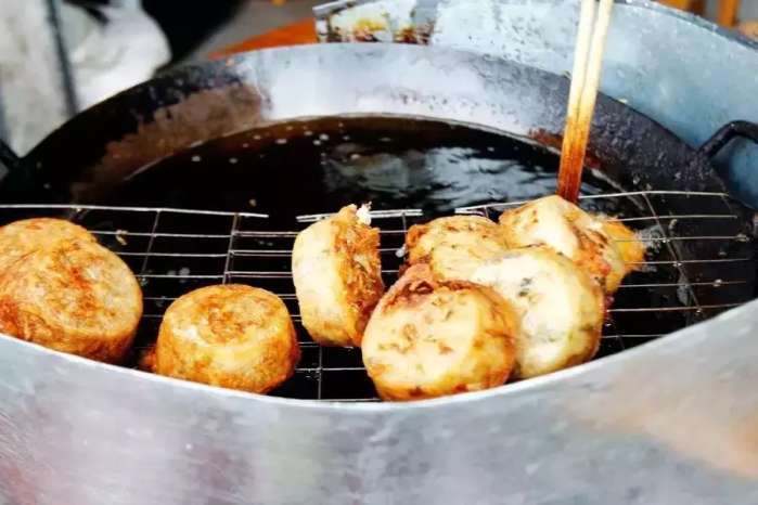 有种充满人文色彩的小吃,叫"啊嬷叫".