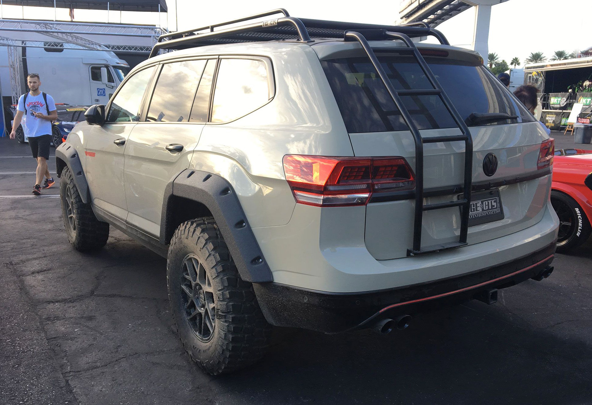 途锐前脸改装图片_途锐改装18款前脸 - 阜阳汽车网