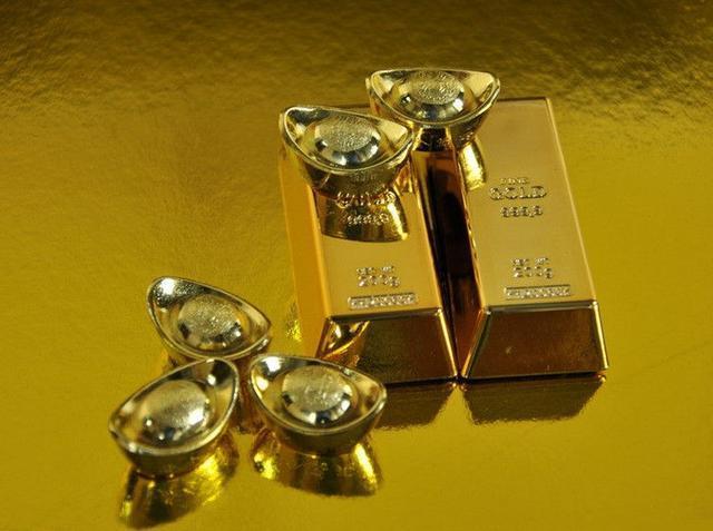 一公斤黄金和十公斤人民币，你会选哪一个？