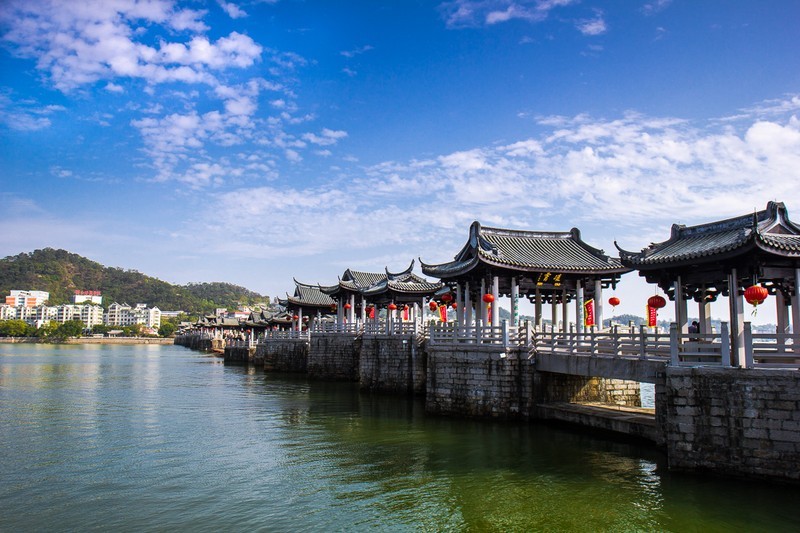 备注:潮州古城旅游景点相对集中,只需沿着先游韩文公祠然后走到对面