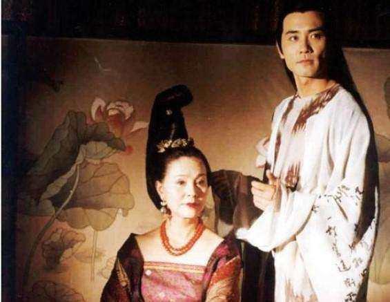 武则天，中国历史上唯一的一位女皇帝，晚年生活是这么过的