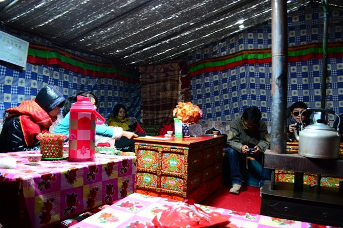 并不是所有人都能去珠峰大本营,你得先过这三大关!