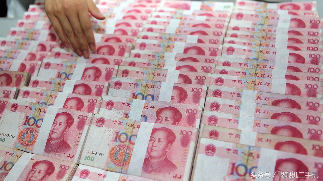 中国目前存款超过100万的家庭有多少？