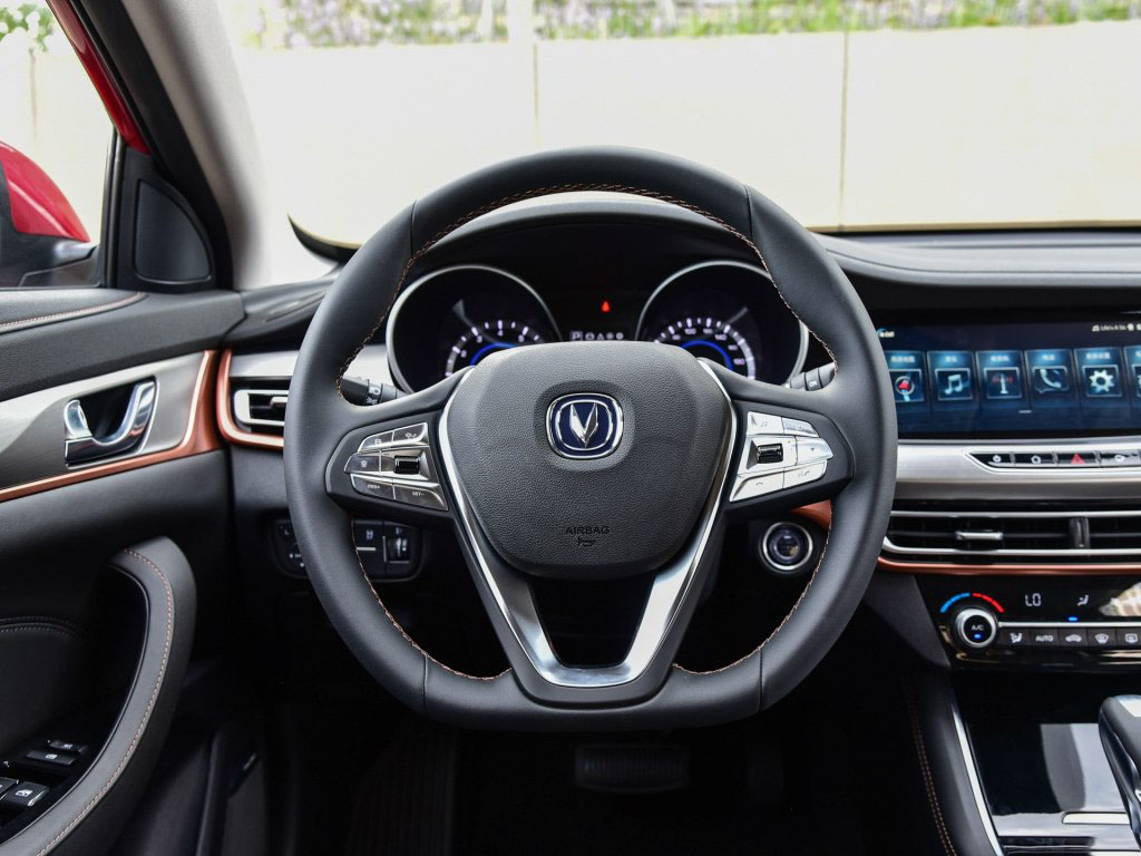 最美两厢车,第二代长安逸动xt