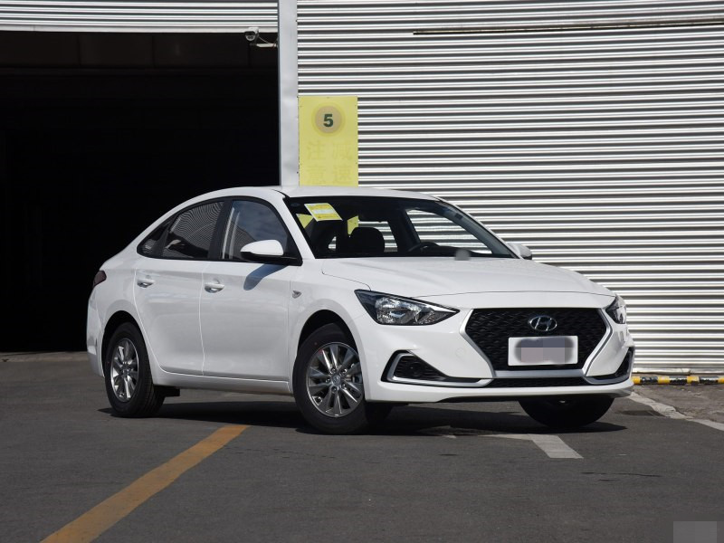 最新款北京现代 2018款悦动