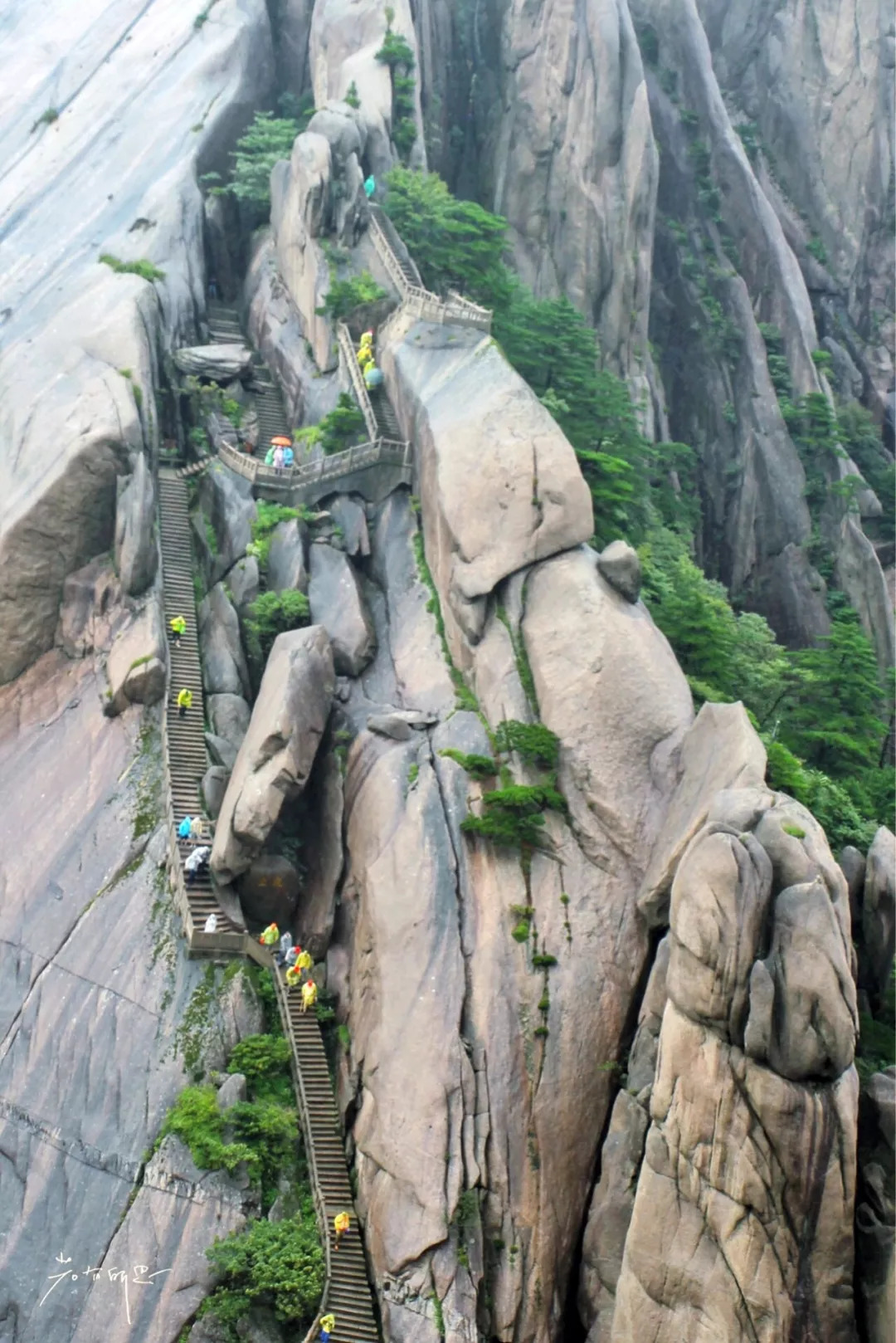 无限美景在险峰未走过的崎岖之路才更有魅力无限风光在险峰什么意思