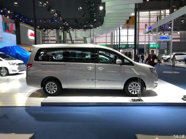 2018成都车展:瑞风m4 dct售14.98万