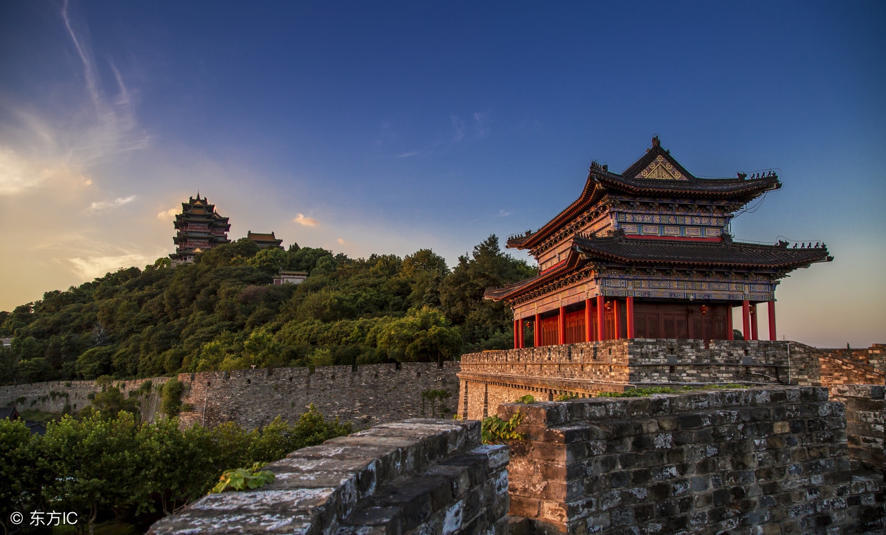 南京六朝古都别称钟山风雨帝王城，那关于它的诗词你知道多少？