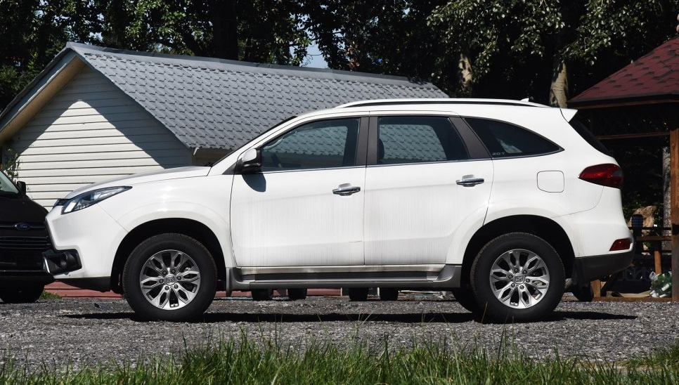 新款江铃驭胜s350上市,最低16.28万元,长得高没毛病