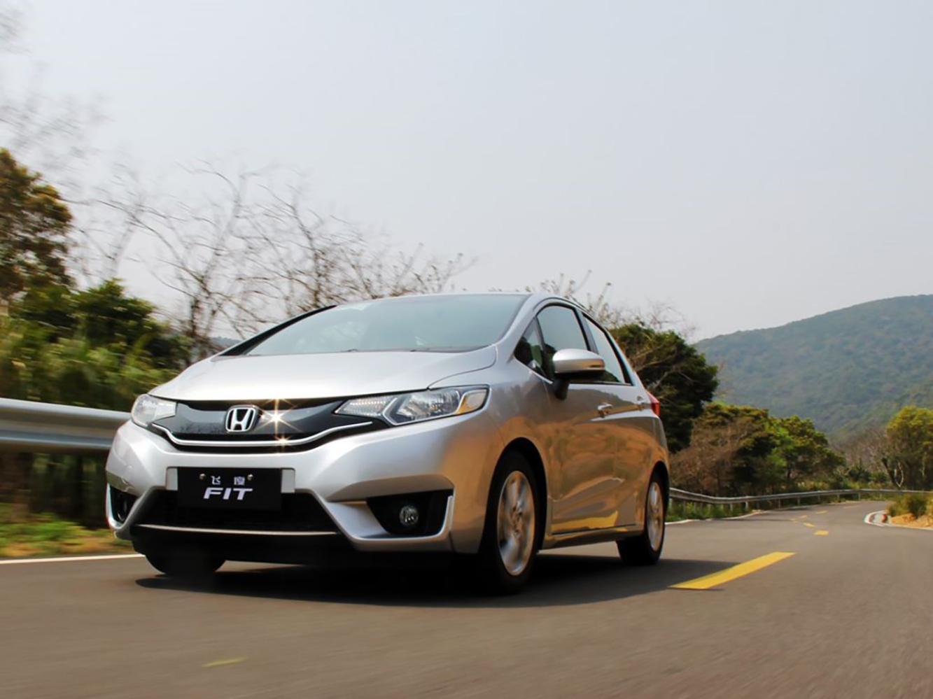 日系车车薄不耐撞?浅谈飞度的安全性能