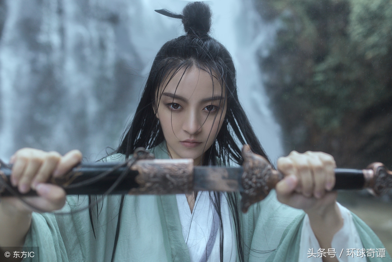 仰天大笑出门去吾辈岂是蓬蒿人是什么意思仰天大笑