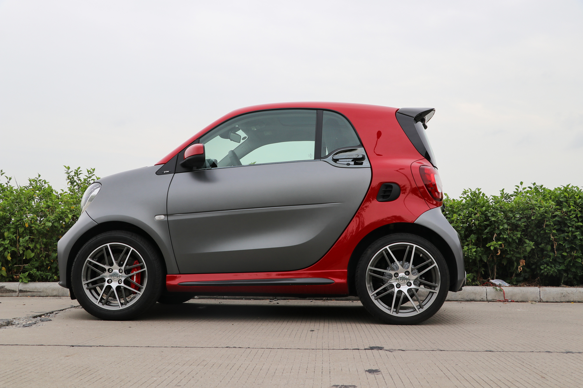 广州最新改装案例-网红款奔驰smart 改amg款包围!