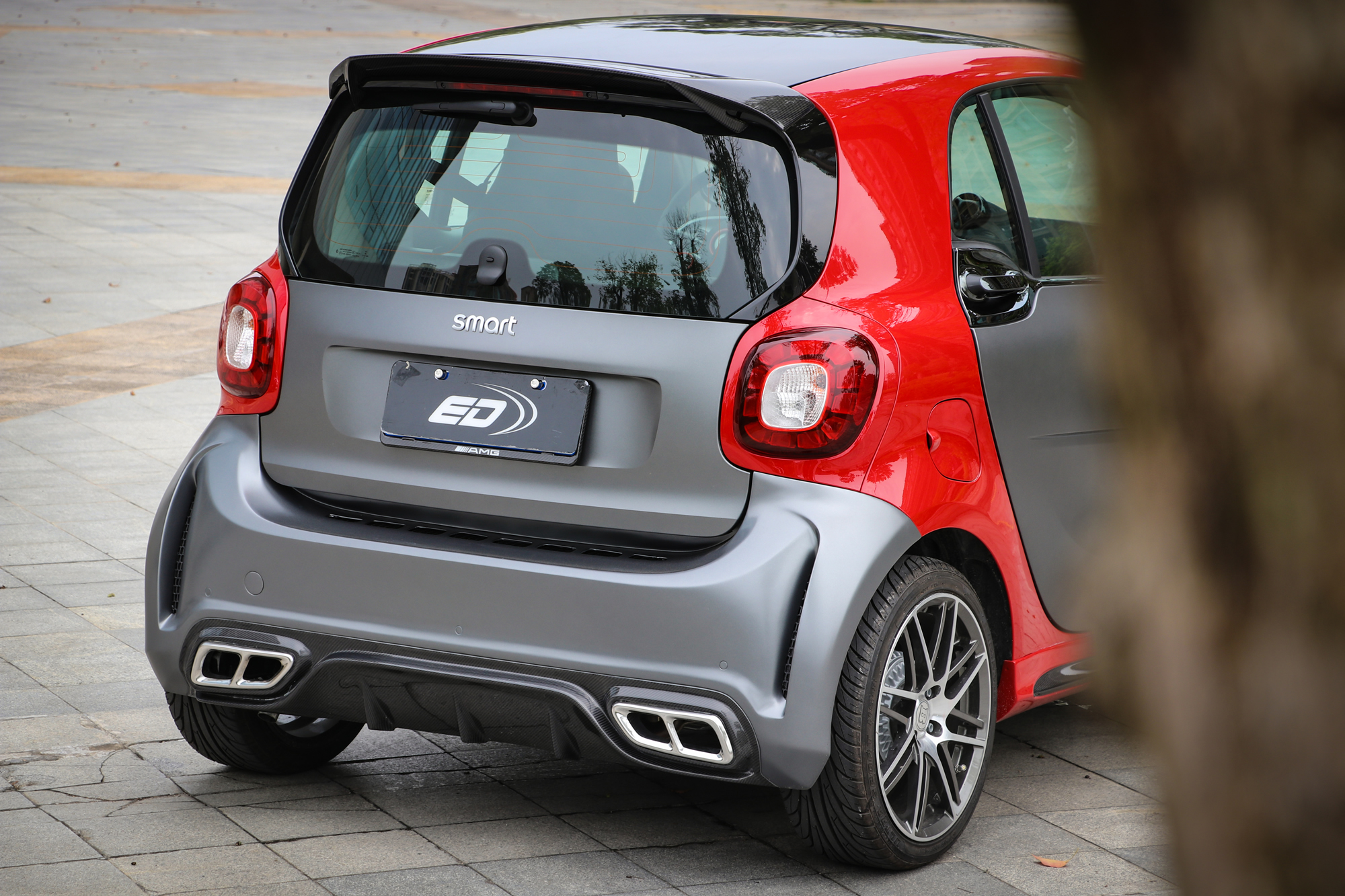 广州最新改装案例-网红款奔驰smart 改amg款包围!