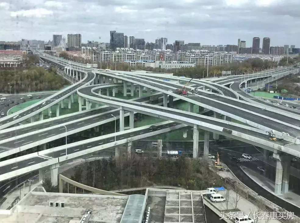 东部快速路延长线生态大街段通车，生态广场立交桥初体验