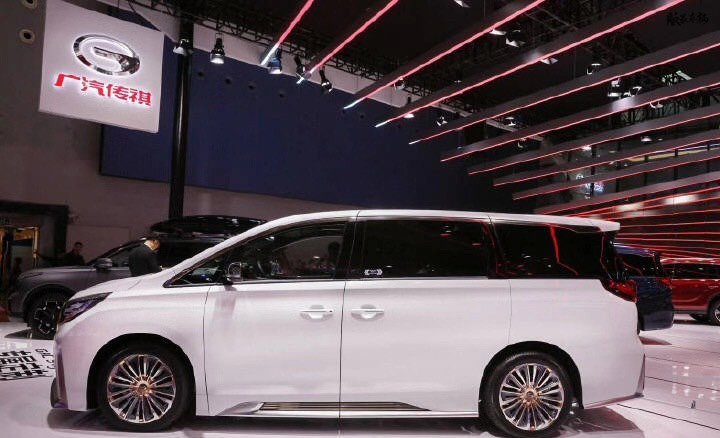 空间大,适合全家出行的汽车:广汽传祺gm8