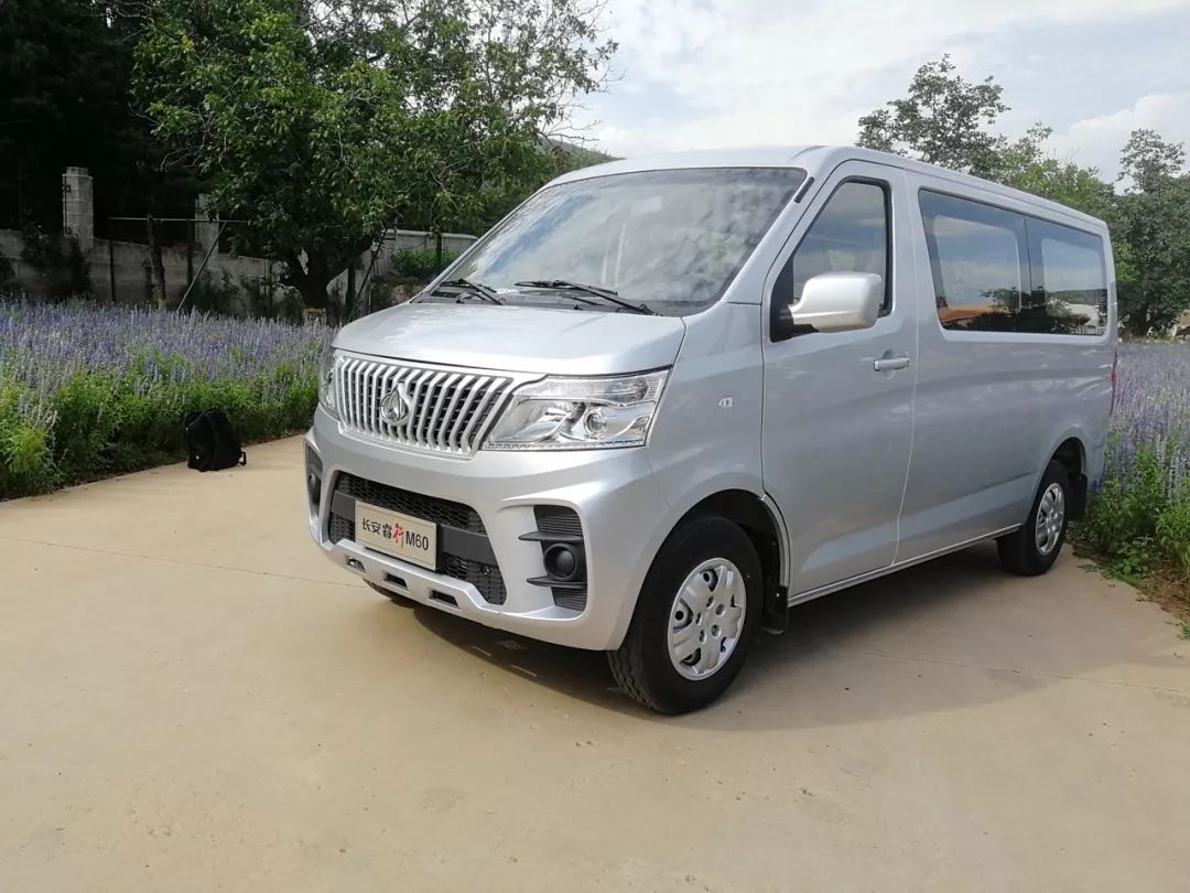 品鉴长安睿行m60:不止质优价美,还要"大"而"合"