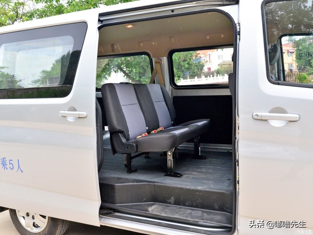 拉人载物的好帮手 试驾长安睿行m60