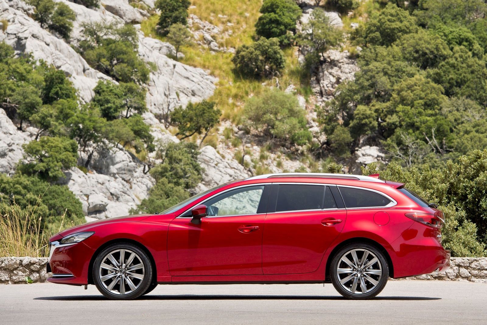 马自达6旅行版或将进口销售 最美瓦罐 你会买吗