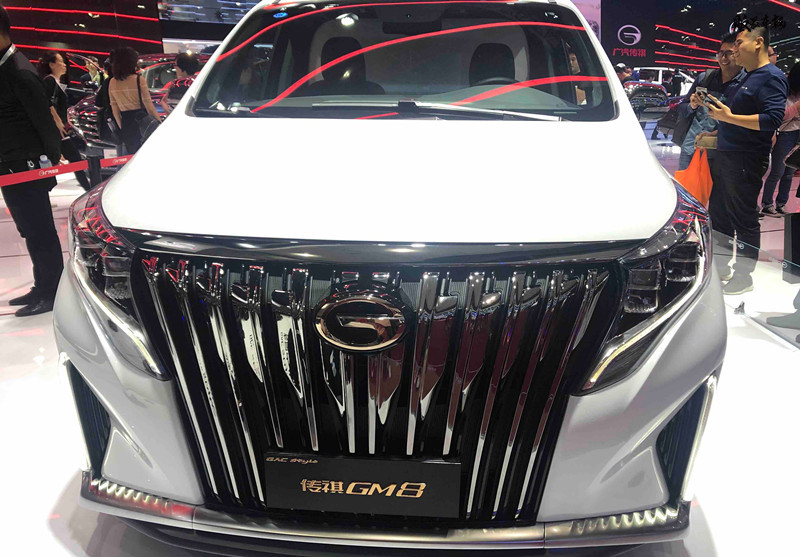 空间大,适合全家出行的汽车:广汽传祺gm8