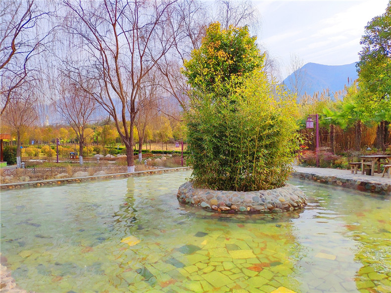 宜阳县莲花温泉图片