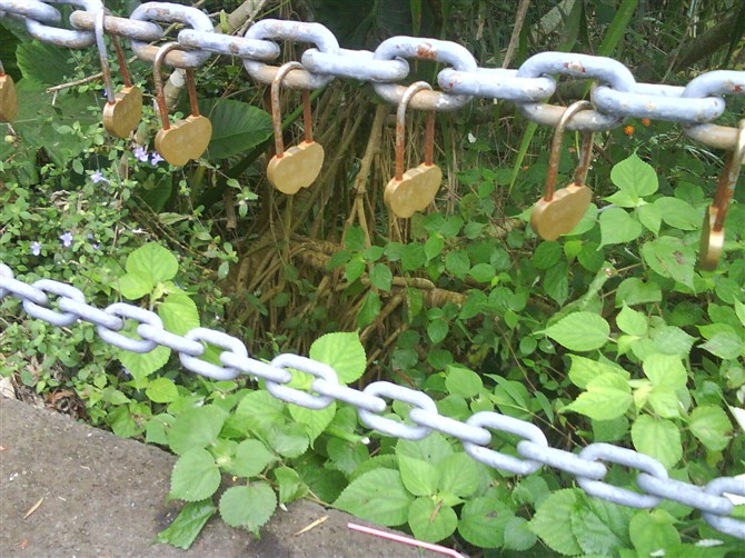 「来海南旅游景点-001yx」海口石山火山群国家地质公园