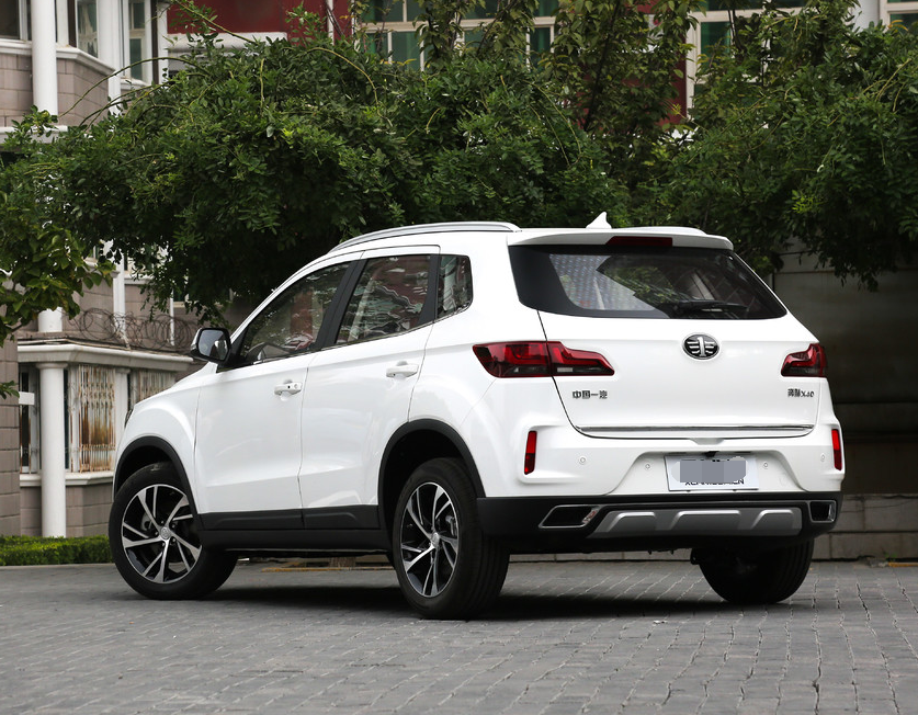 城市小型suv一汽奔腾x40,外观动感时尚