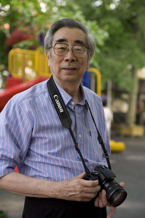 活动制作人,在日本进修电子媒体的时候,认识了来自台的女同学张纯华