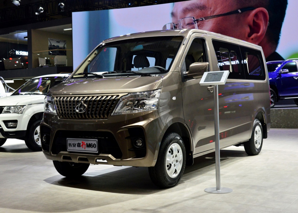 长安睿行m60正式上市,外观大气时尚,还有中置后驱 大空间