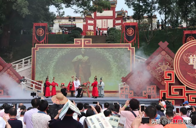现场直击！第十五届中国汨罗江国际龙舟节开幕，这些精彩不容错过