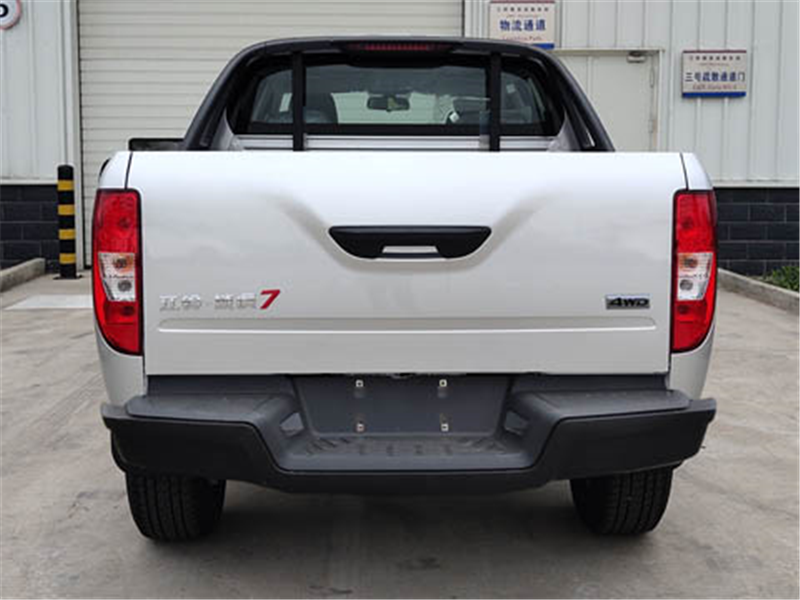 搭载2.0l柴油发动机 江铃域虎5,域虎7工信部过审