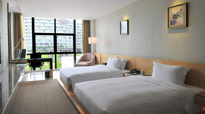 深圳大梅沙湾游艇度假酒店 山景双床房1晚 2大1小游艇出海体验