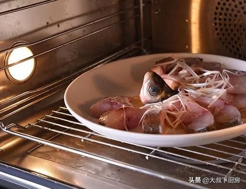 大叔家的武汉菜：清蒸武昌鱼，清香味美，简单易做，家人喜欢