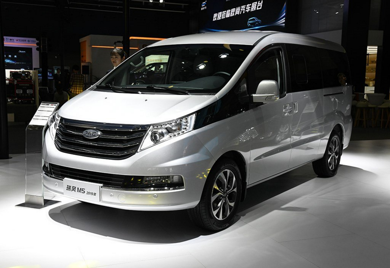 瑞风m5:长5米1外观好看,配柴油1.9t 汽油2.0t