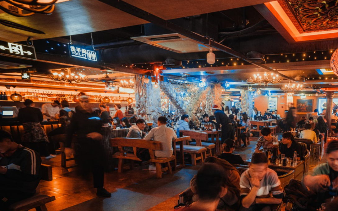 深圳最热闹的酒吧_网红酒吧门 - 密云旅游