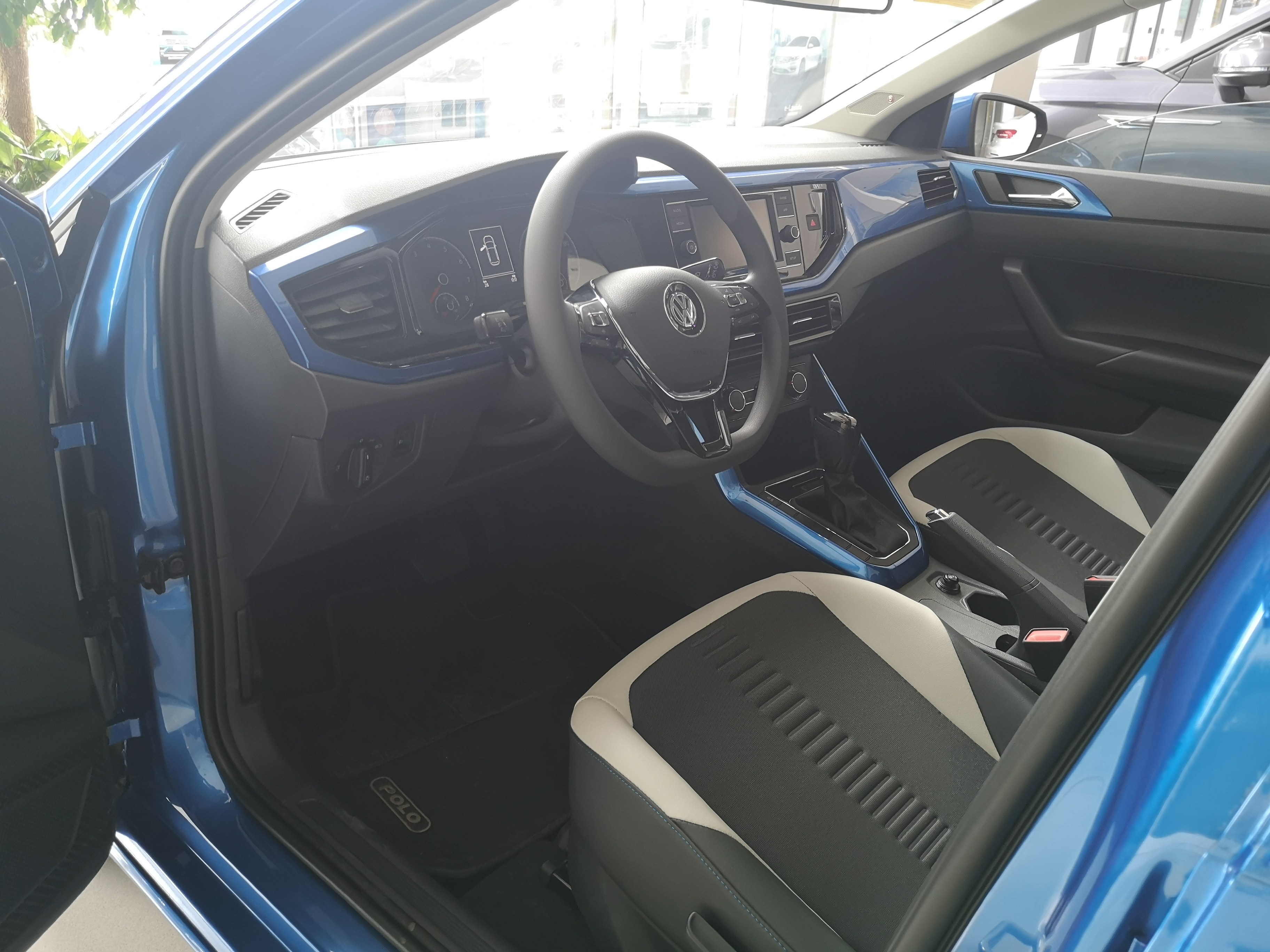 大众polo2020款蓝色_大众polo橙色报价 - 阜阳汽车网