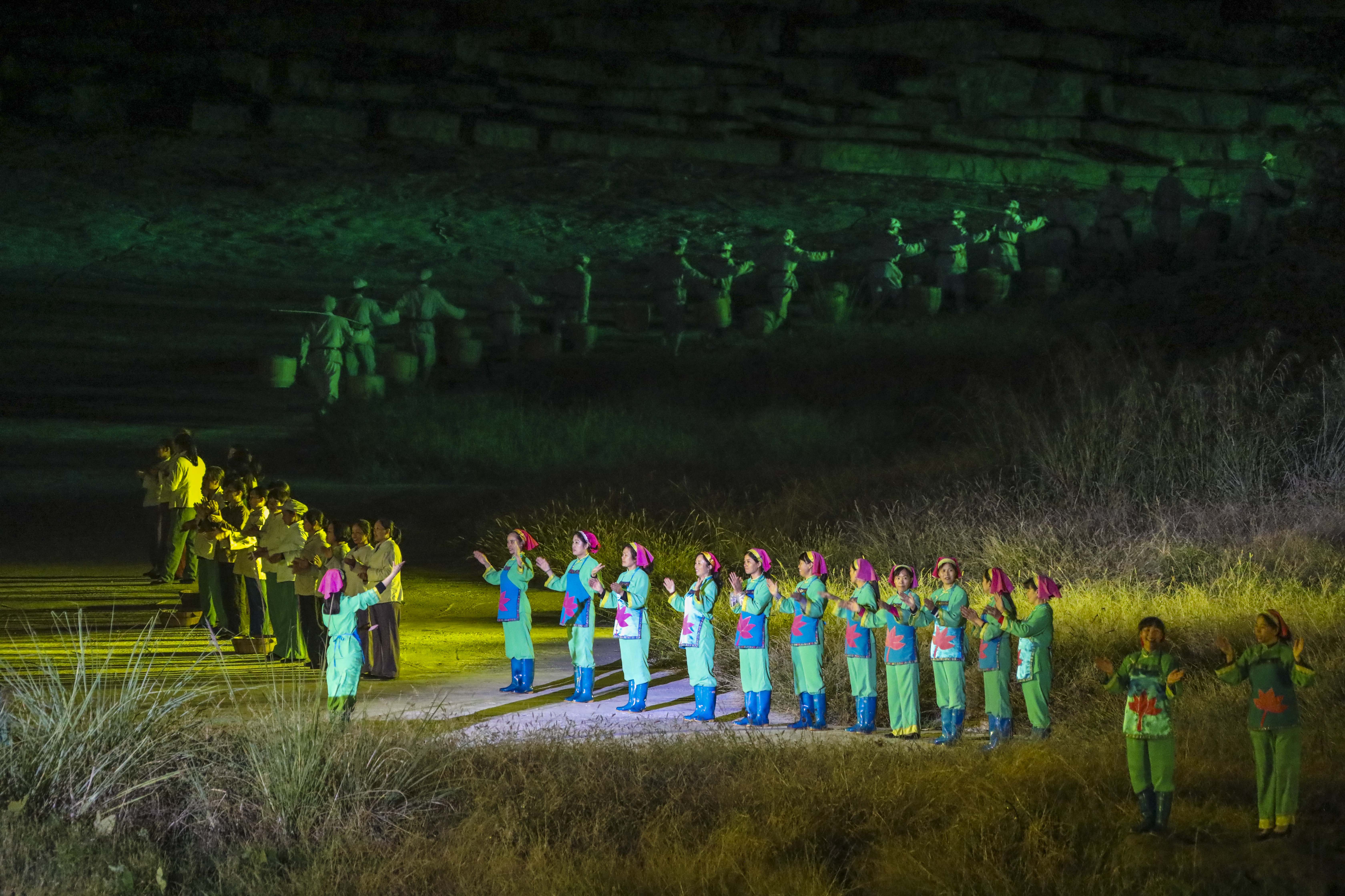 井冈井冈舞剧赏析_连续电视剧《井冈山》 - 齐齐哈尔诗词网