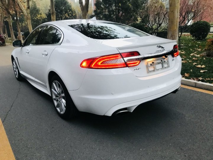 25万元入捷豹xf,七折豹名不虚传!