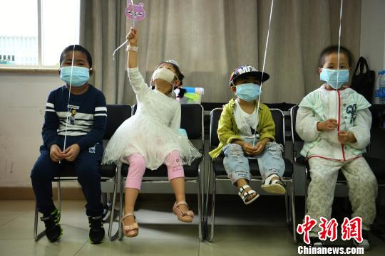 中国红基会小天使基金资助贫困白血病患儿3.2万余人