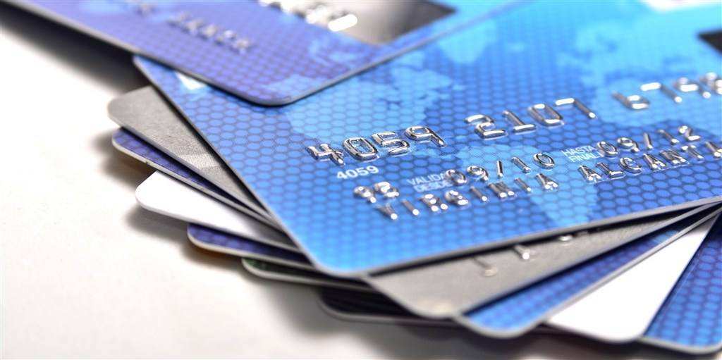 信用卡年费的几个误区，免费规则要熟知！