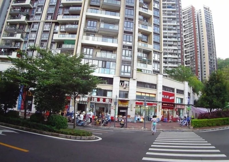 100万的房子首付30万利息是多少_一百万的房子首付30万,贷款30年每月还多少
