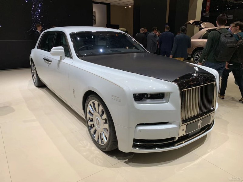 最新款劳斯莱斯幻影加长版图片_劳斯莱斯幻影官方报价 - 阜阳汽车网