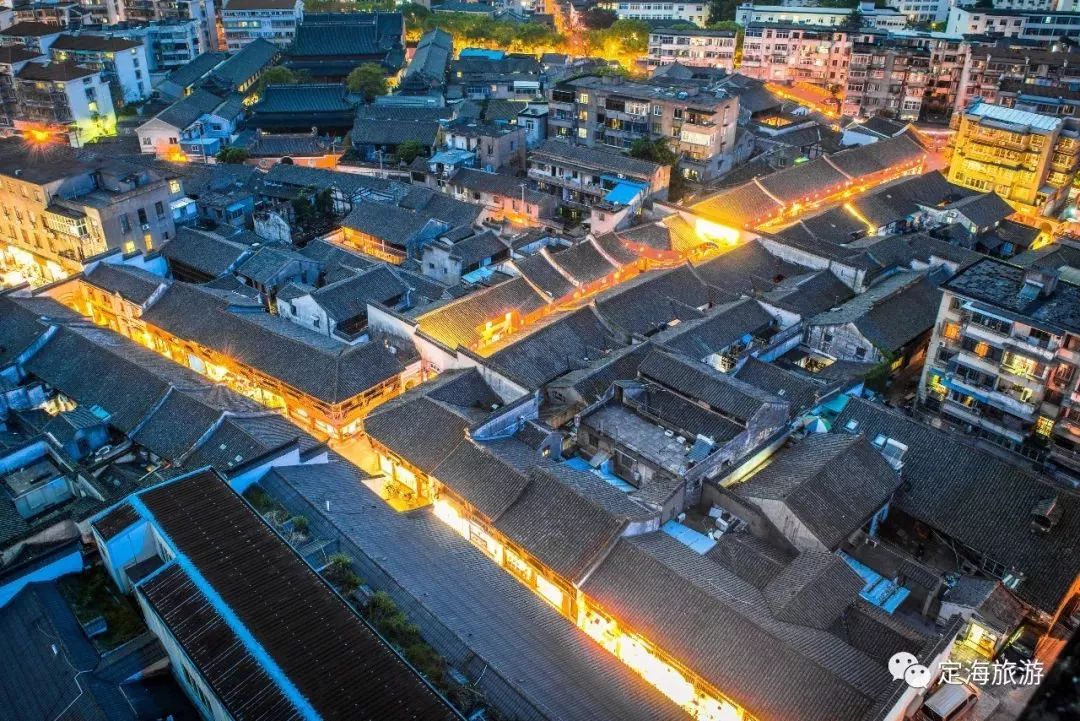 漫步古城核心区,东大街,中大街,西大街,芙蓉洲路……走走停停,不妨吃