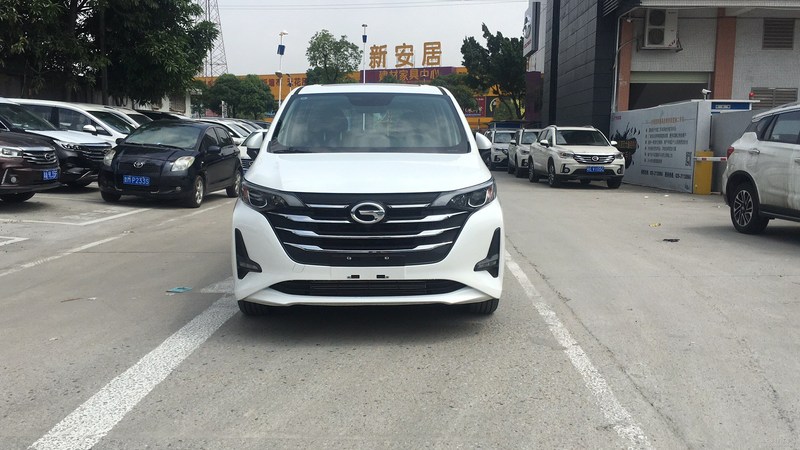 传祺gm6尊荣版对比尊贵版_传祺gm6六座实拍 - 阜阳汽车网