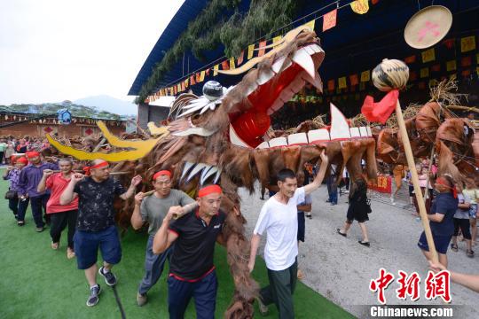 张家界土家“六月六”狂欢节 还原生态民俗文化