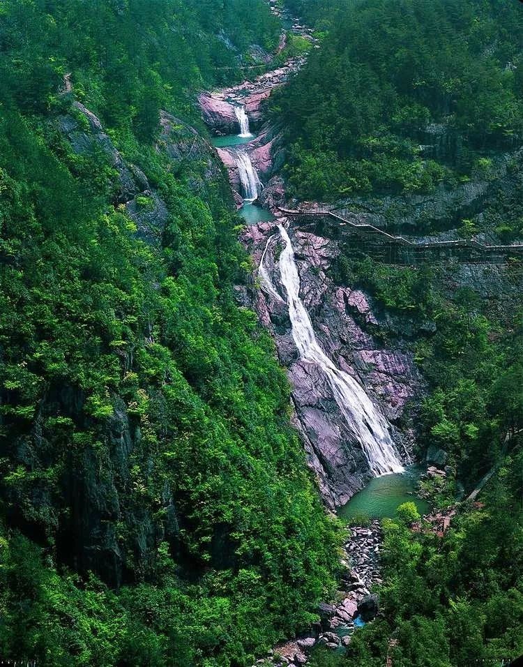 浙江7大绝美瀑布，想感受“飞流直下三千尺”不必去庐山了！