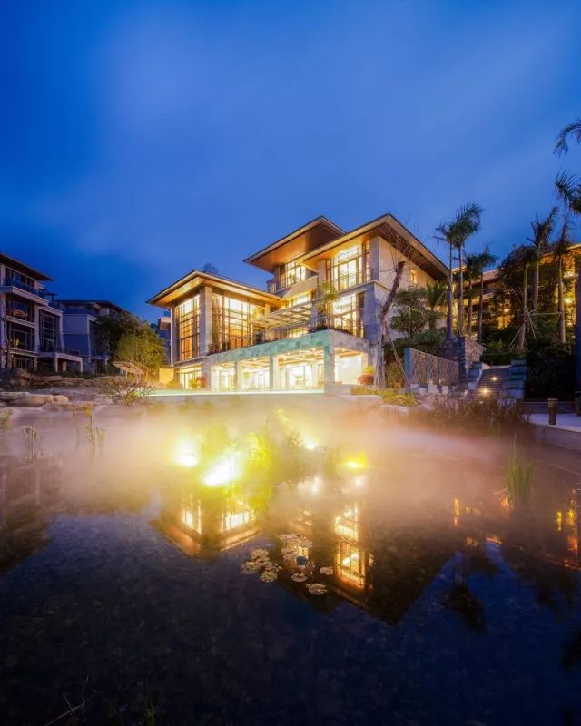 星级酒店标准打造的低调奢华的高端温泉养生渡假酒店,位于广州市从化